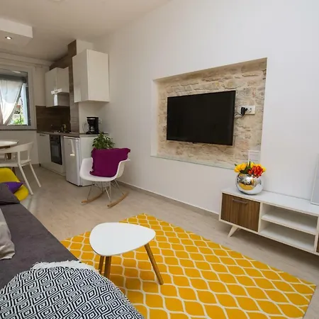 Arena Center Appartement *